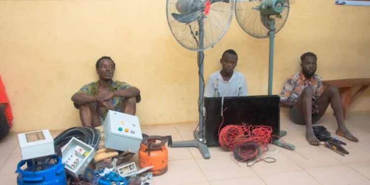 Tailor Arrested For R3ping Woman At Knife Point in Ondo (Photo)