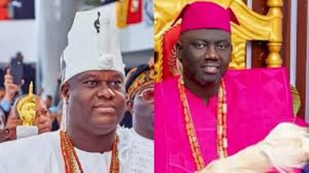 Drama Looms As Alaafin Of Oyo Blasts Ooni Of Ife, Gives Him 48 Hours To Revoke Chieftaincy Title