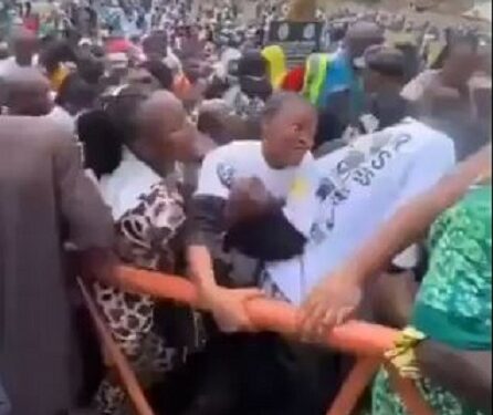 Crowd Storms Olumo Rock As Abiodun Declares Two-Month Free Entry (Video)