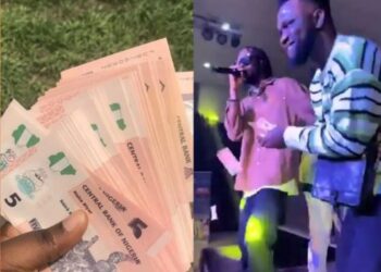 Drama As Fan Sprays 9ice With N5 Notes (Video)