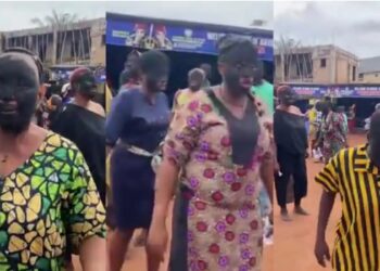 Social Media Buzzes As Prophetess Orders Church Members To Rub Charcoal On Their Faces To ‘Destroy Shame’ (Video)