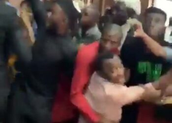 “Naija Na Content, Abeg Make Trump Blow Trumpet” – Nigerians React As Fight Breaks Out Between Sowore And DSS Inside Court (Video)