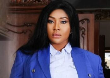 Nollywood Actress, Angela Okorie Allegedly Re-Arrested Over Alleged Refusal To Pay Lawyer Who Secured Her Bail (Video)