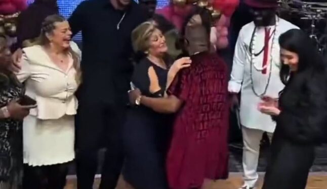 The Moment Anthony Joshua Shared Mother’s Day Dance With Families Of His Friends Who D!ed In Car Crash (Video)