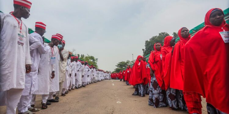 “This Is An Investment Of Over N250m” – Hisbah Warns Kano Mass Wedding Couples Against Divorce