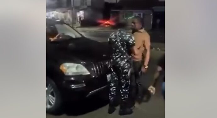 Police Officer Begs a Civilian For Forgiveness After Smashing His Benz Windscreen (Video)