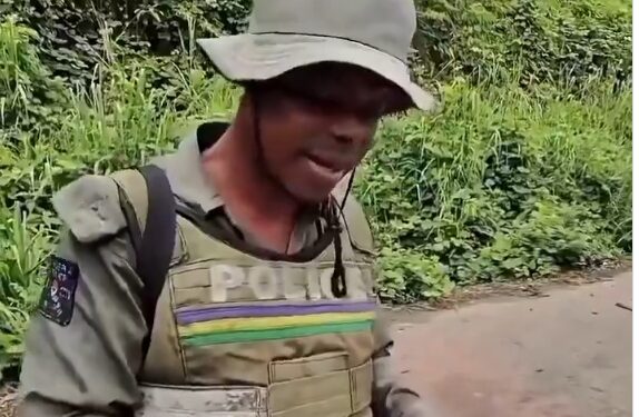 If You Were Igbo Or Someone Else I Would Have Detained You — Nigerian Police Officer Tells Motorist During Document Inspection (Video)