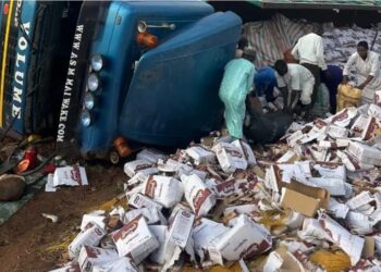 15 Persons Dead, 17 Injured In Kwara After Truck Driver Falls Asleep While Driving