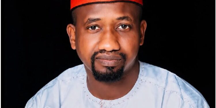 Politician Who Swore On Quran To Remain Loyal To Kwankwaso Joins APC