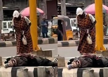 Tears as Woman Prays Daily for Her Mentally ill Son by Roadside in Viral Video (Watch)